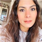 Profesora de español imparte clases a extranjeros que quieren aprender el idioma!